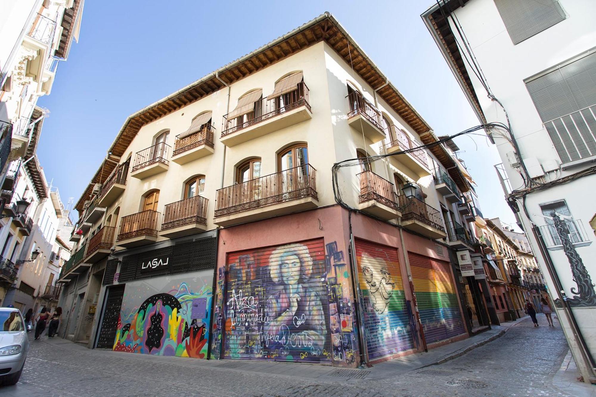 Dali's Sanctuary In - Private Parking Free